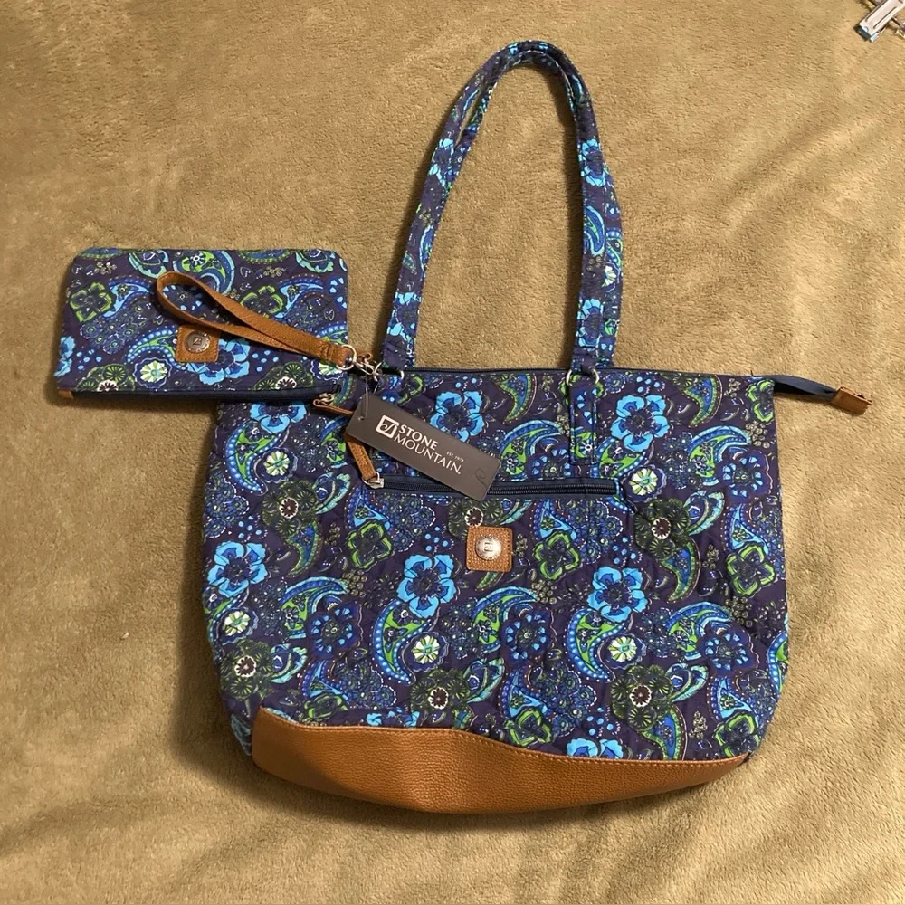 NWT Stone Mountain Paisley Shoulder Tote Bag Purse & Wristlet Blue